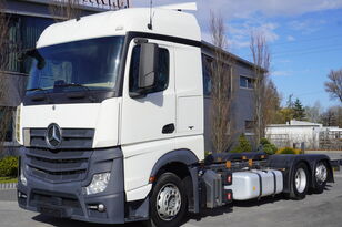 грузовик шасси Mercedes-Benz Actros 2542 Low Deck 6×2 E6 / Chassis / third steering and lifti