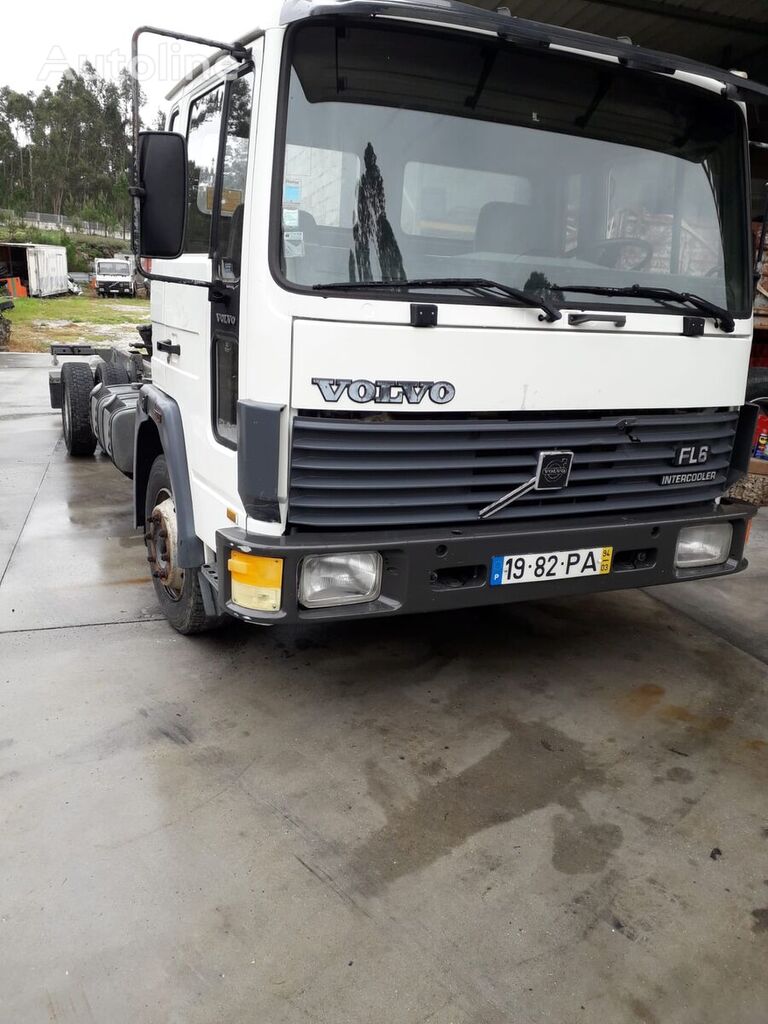 грузовик шасси Volvo FL6 10