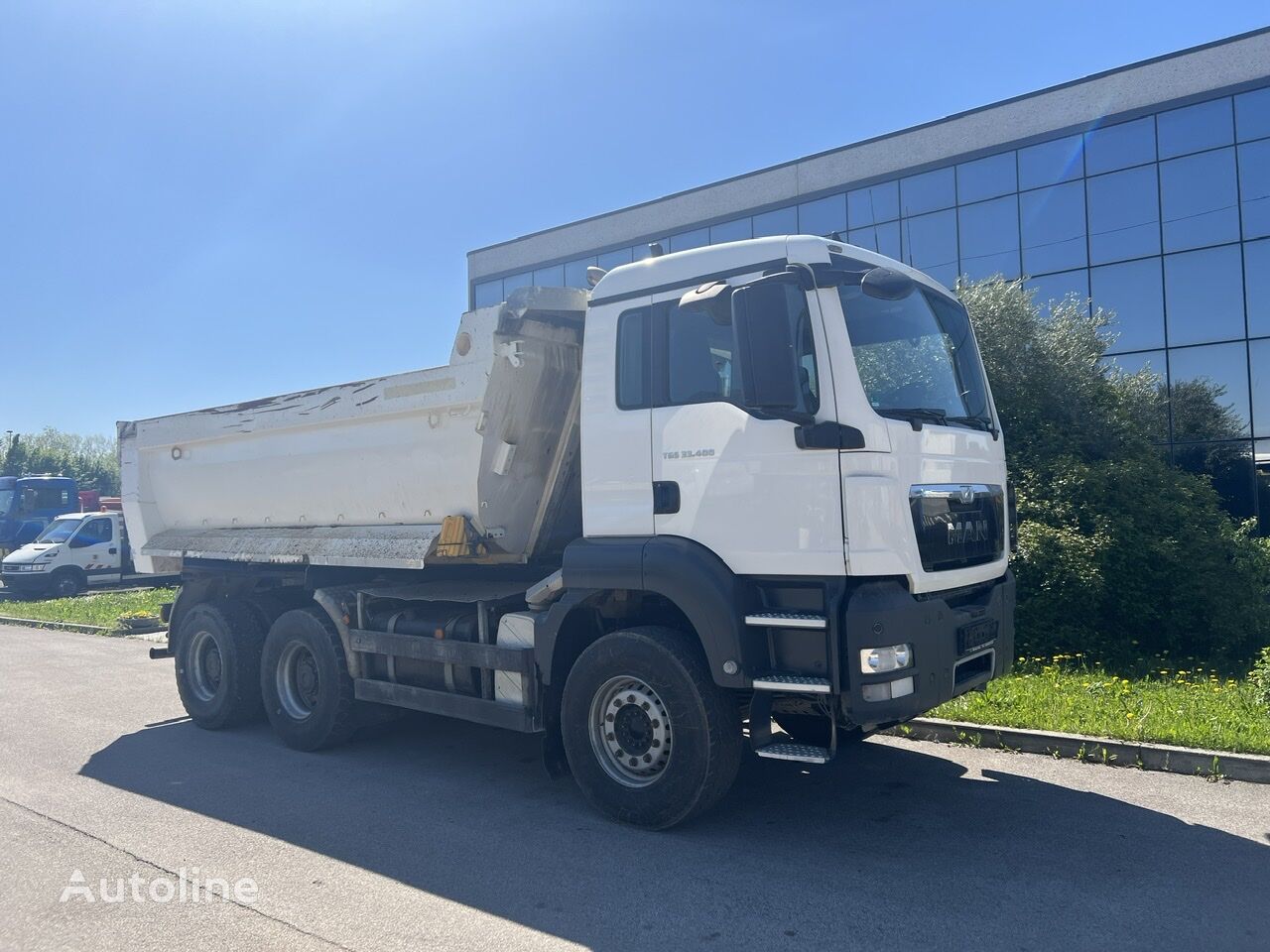 самосвал MAN TGS 33.400